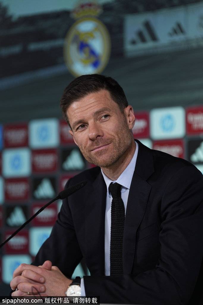 西甲地震！巴萨1800万欧截胡皇马？格里马尔多回家还是投奔恩师阿隆索！