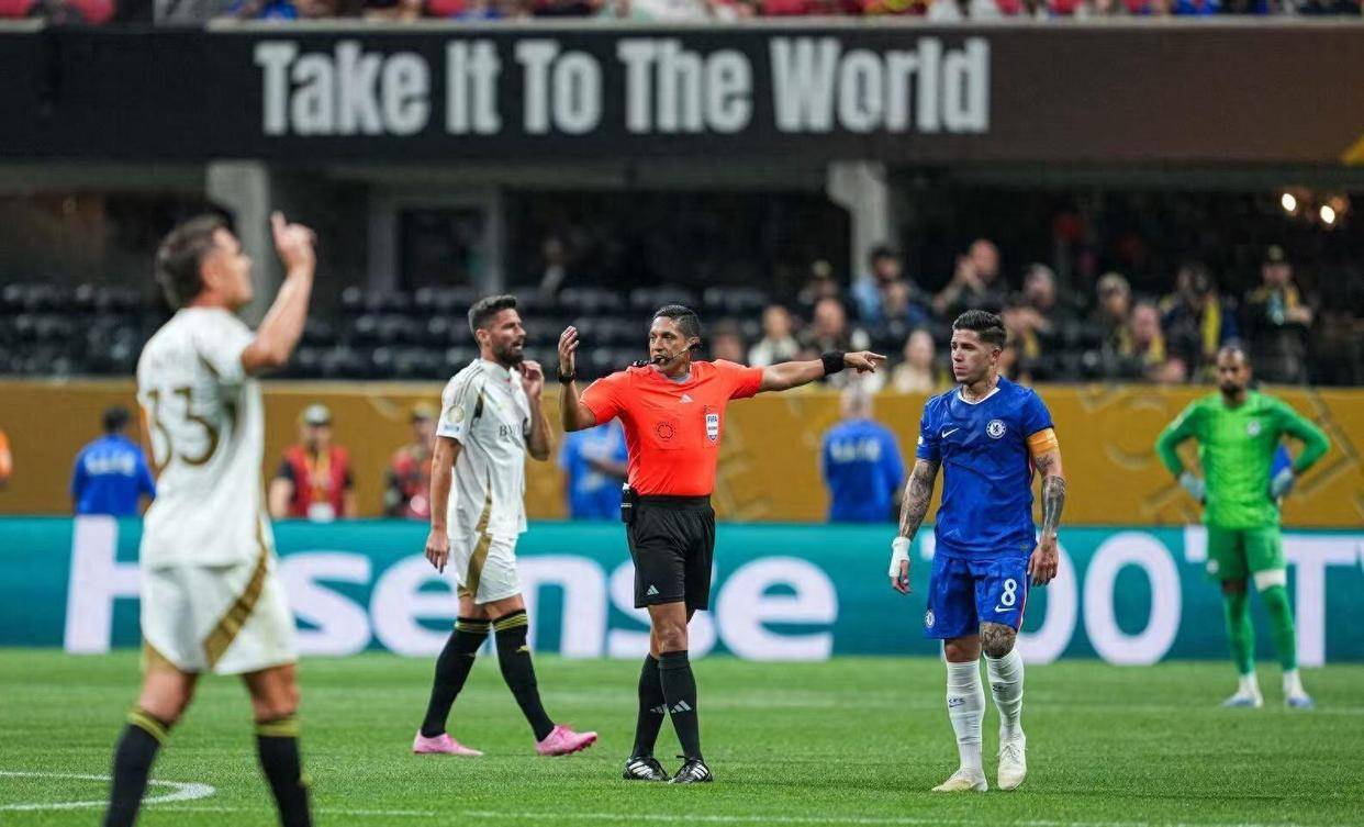 C罗成最大赢家！两年前称沙特比法甲强被群嘲，现在被打脸