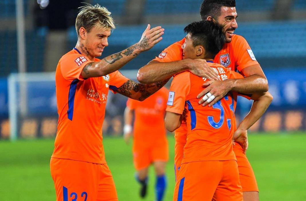 鲁能新帅热门推荐分析！50岁的乌拉圭名帅值得考虑，曾执教西甲